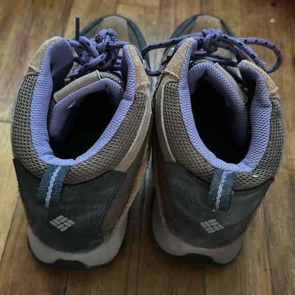 Columbia waterproof hiking boots - Picture 3 of 6